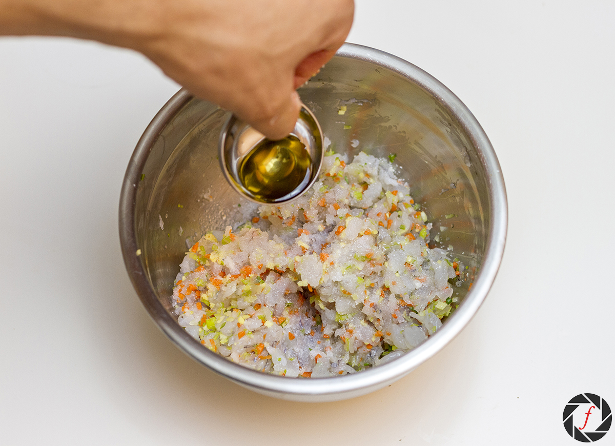 Pour in the rest of the ingredients into the gyoza stuffing